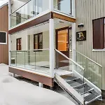 70 Degrees North City Apartments מלון דירות 3*